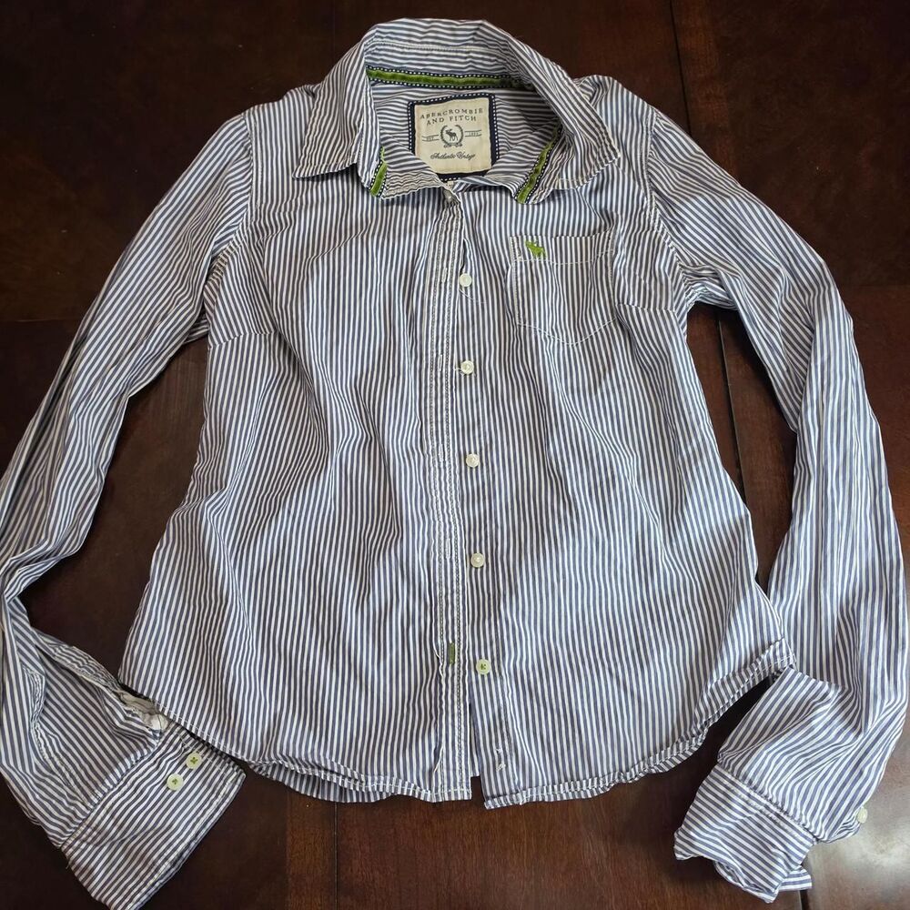 Vintage Abercrombie and Fitch Women's Blue and White Plaid Shirt